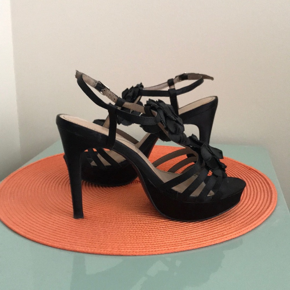 Shoes - Picture 3 of 3